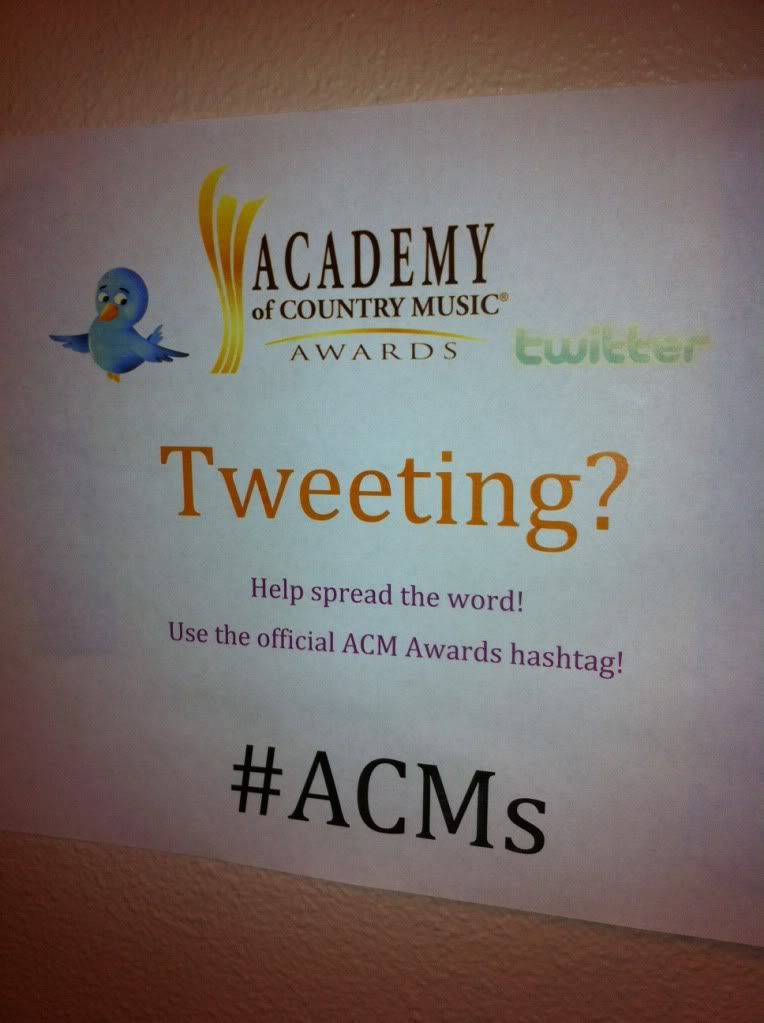 Tweetcast MEETS Broadcast: Power Tweeting with Mainstream Media at the Academy of Country Music Awards