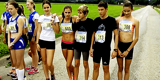 Svi osim Erenta na okupu