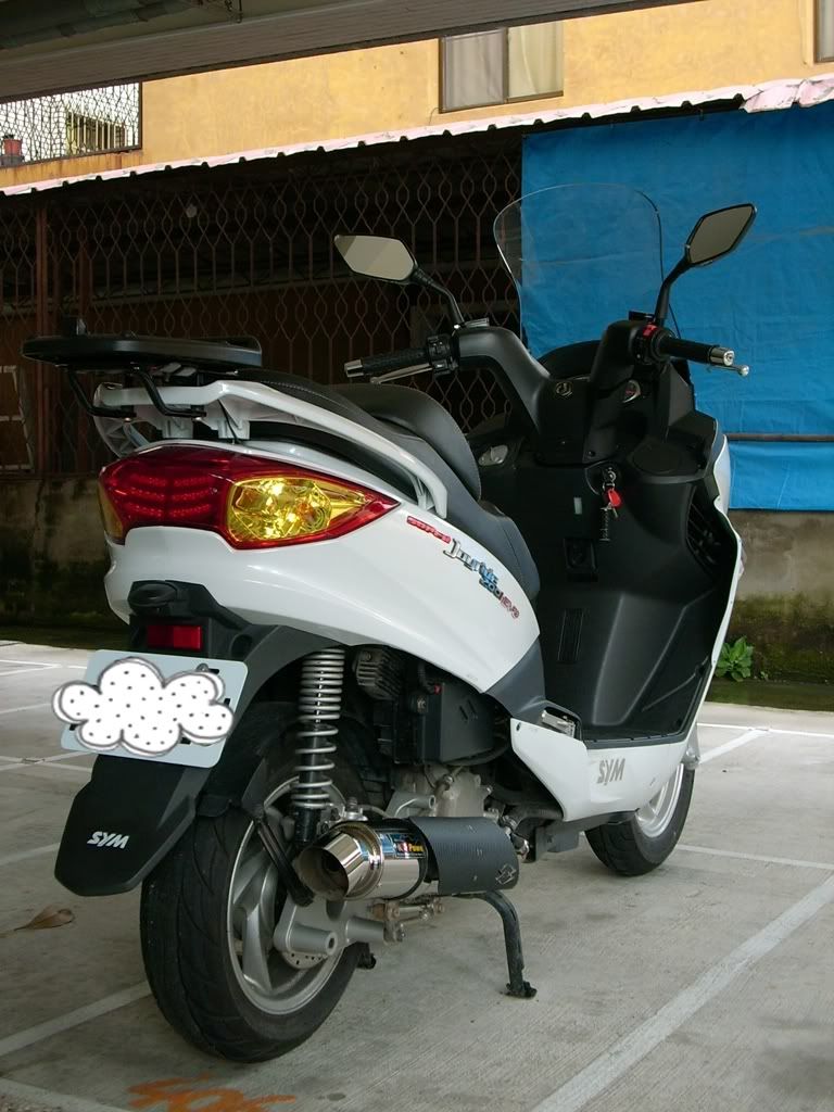 RV180euro後箱選購問題(後架補強完畢,選購GIVI E450箱子)9904||小老婆汽機車資訊網