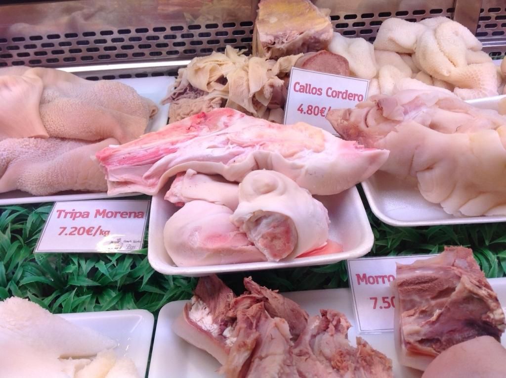 photo pies de cerdo crudos_zpsjwub2xz5.jpg