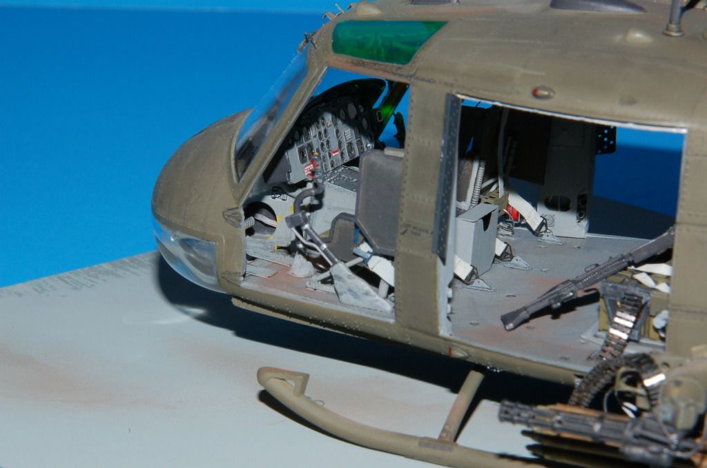 UH-1M004.jpg