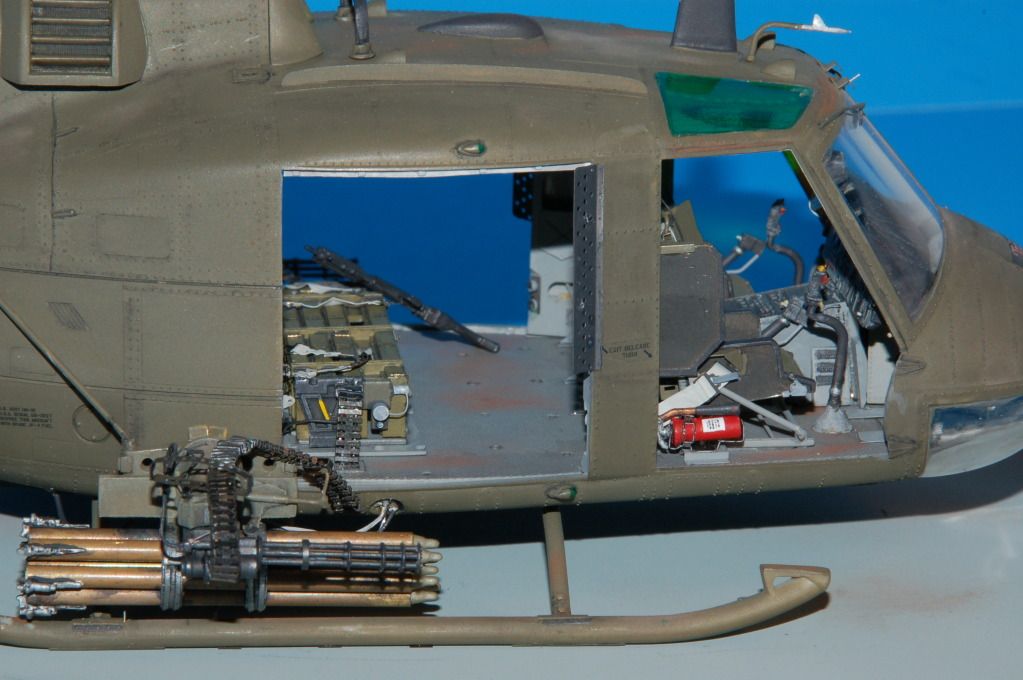 UH-1Mmodel029.jpg