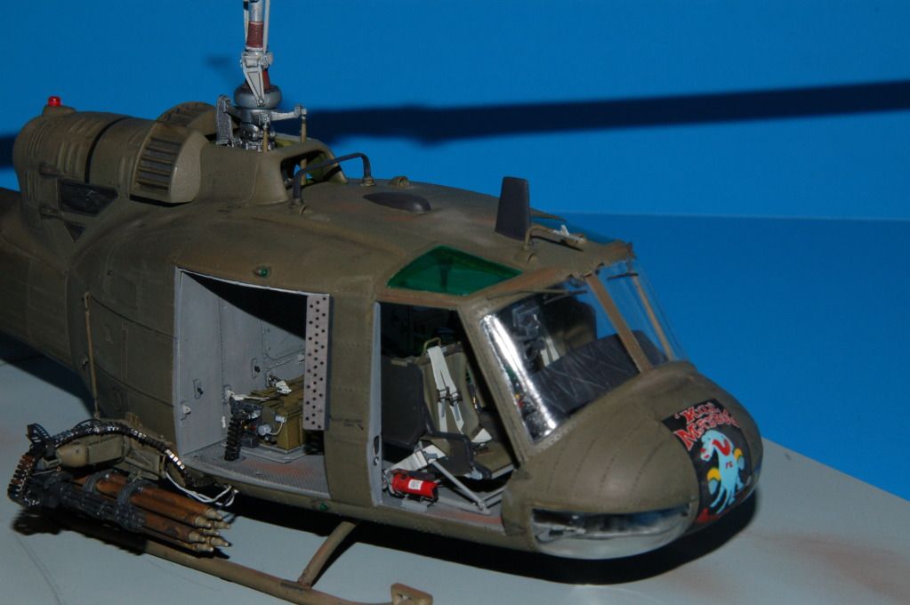 UH-1Mmodel032.jpg