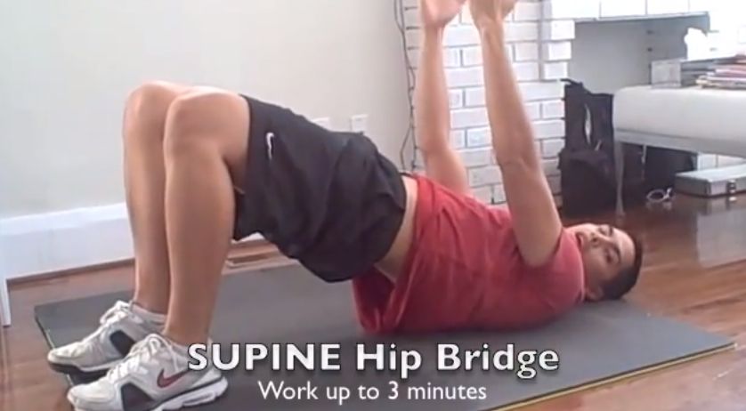 Primo esercizio isometrico per gli addominali