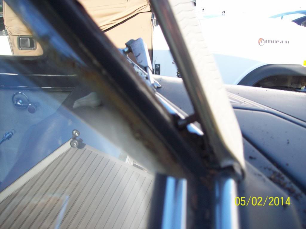 [Linked Image from i1168.photobucket.com]