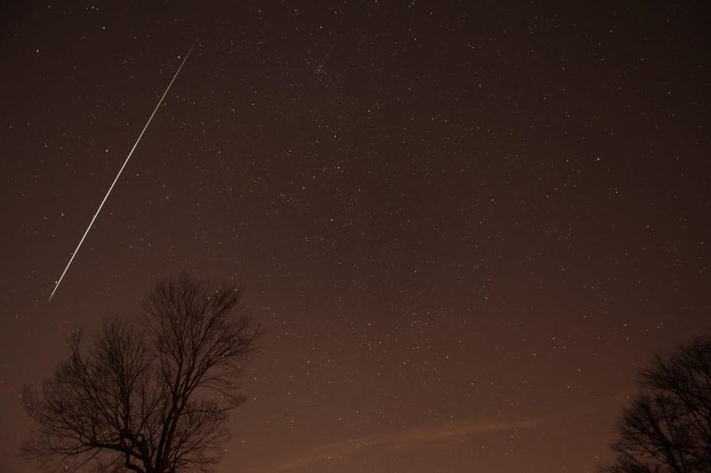 geminid-meteor-e1470086972344_zpsf8ee5qod - Làm thế nào để có thể chụp lại hình ảnh của vệt sao băng ?