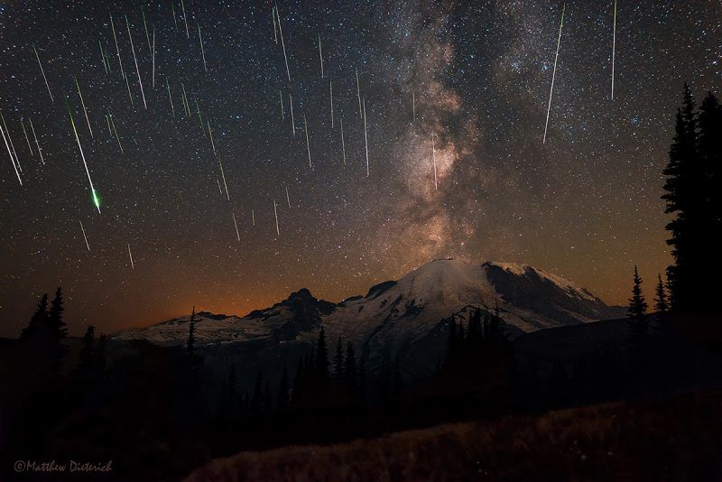 meteors-8-12-2015-Perseids-Matt-Dieterich-Mount-Rainier-Natl-Park1-e1466808989401_zpsgipcbmrf - Hướng dẫn quan sát các trận mưa sao băng 2016