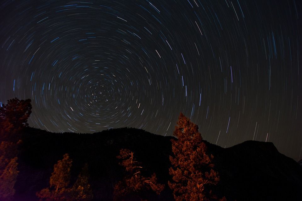 stars-night-1149134_960_720_zpsbytzscpm - Có phải các ngôi sao luôn di chuyển cùng nhau trên bầu trời?