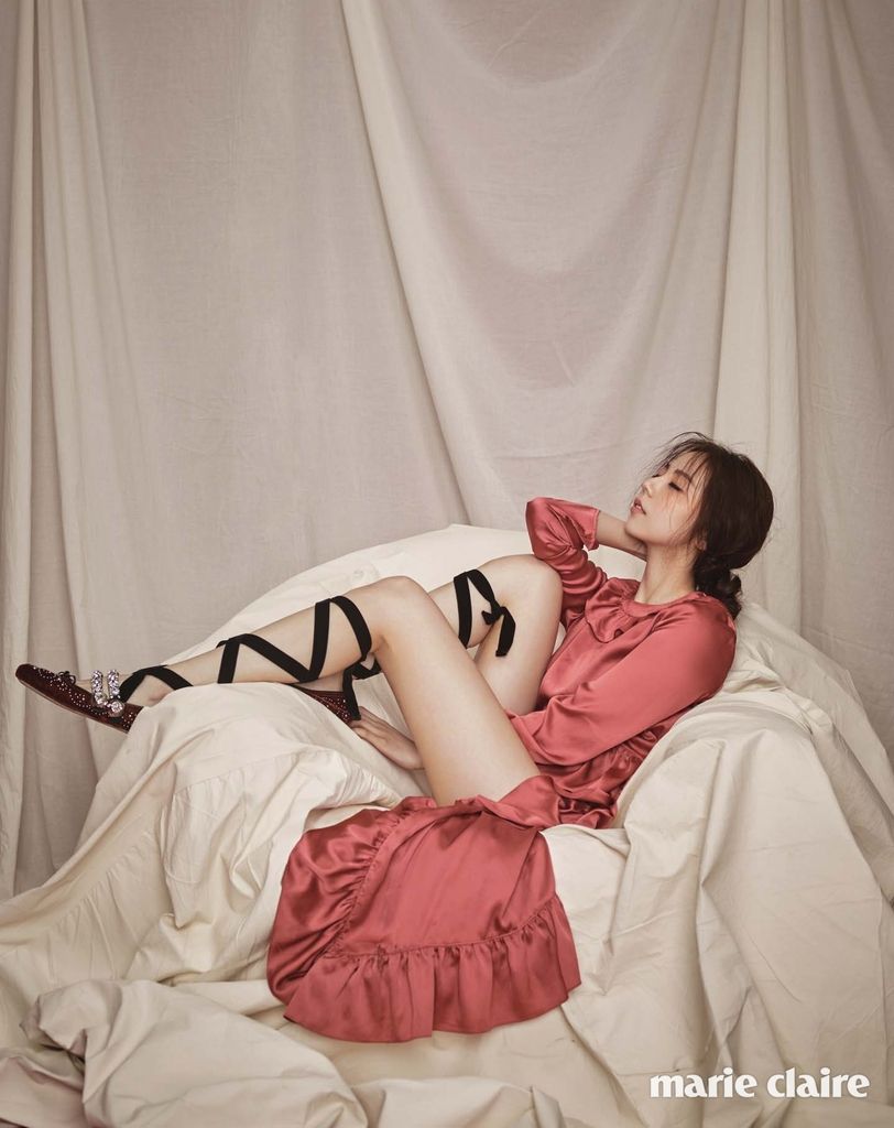  photo Ahn So-hee for Marie Claire Korea  7_zpslnd84hns.jpg