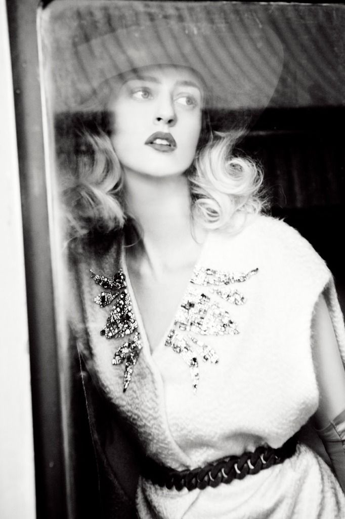  photo Frances Coombe  Anastasia Ivanova by Ellen von Unwerth for Vogue Italia September 2015 10_zpsxkzo6d2u.jpg