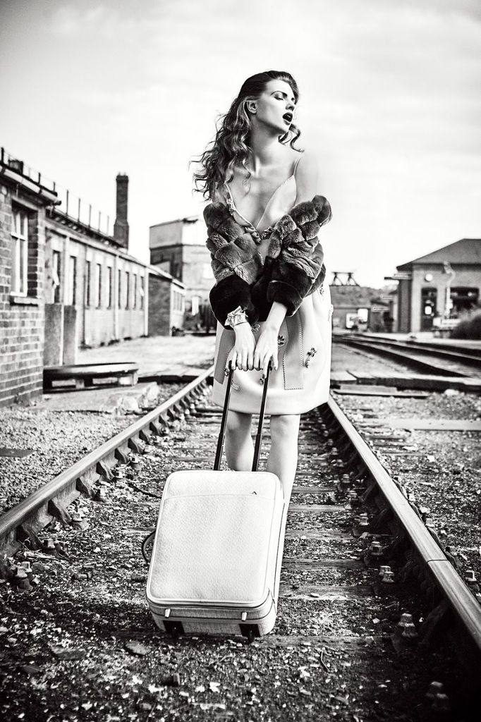  photo Frances Coombe  Anastasia Ivanova by Ellen von Unwerth for Vogue Italia September 2015 18_zps7nw6fjjr.jpg